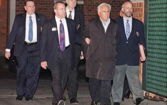 IMF Chief Kahn flees New York hotel after trying to rape maid